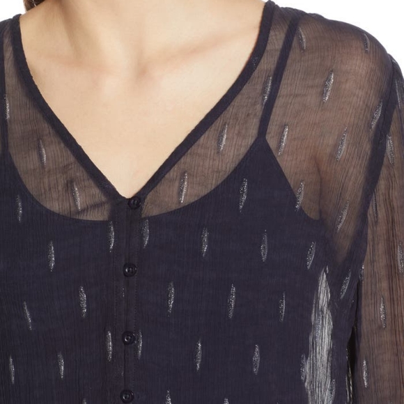 Hinge Metallic Top - Picture 2 of 8